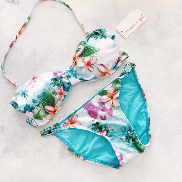 gossip girl swimwear 2019